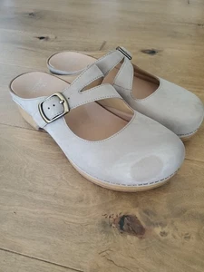 Dansko Britney Clogs Womens 9.5-10 EU 41 Taupe Nubuck Leather Mule New w/ FLAW - Picture 1 of 8