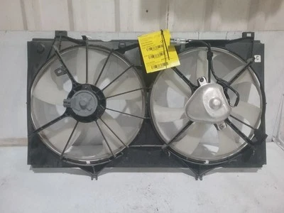 Conjunto de ventilador de radiador Toyota Camry 2007-2009 sin equipamiento de remolque Foto 1 de 4
