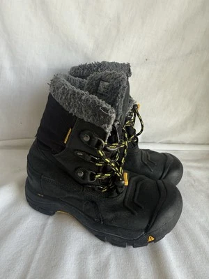 Keen Basin Impermeable Negro Nieve Invierno Botas Niño Pequeño Talla 2 Foto 1 de 4