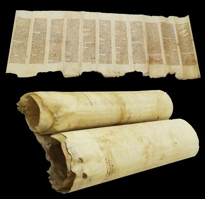 EXTREMELY RARE TORAH BIBLE FRAGMENT 250-300 YEARS OLD ON CALF PARCHMENT JEWISH - Image 1 of 4