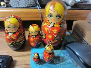 5 handbemalte verschachtelte Puppen Set - Bild 1 von 14