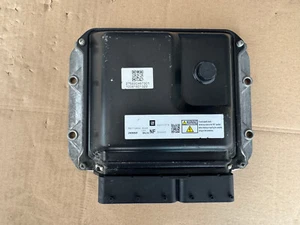 Opel Astra Zafira Engine Control Unit ECU 55571776 MB2758009543 MB275800-9543 - Picture 1 of 3