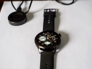 Huawei Watch 3 - noir (4G) - Photo 1/5