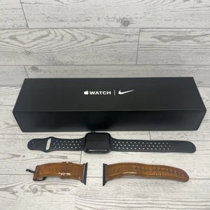 Apple Watch Series 5 Nike 44mm space grey opaski sportowe i rekreacyjne doskonały kształt - Zdjęcie 1 z 9