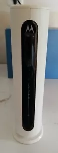 MOTOROLA MG7310 Cable Modem Plus N300 Router. MG7310 8X4 DOCSIS 3.0. - Picture 1 of 3