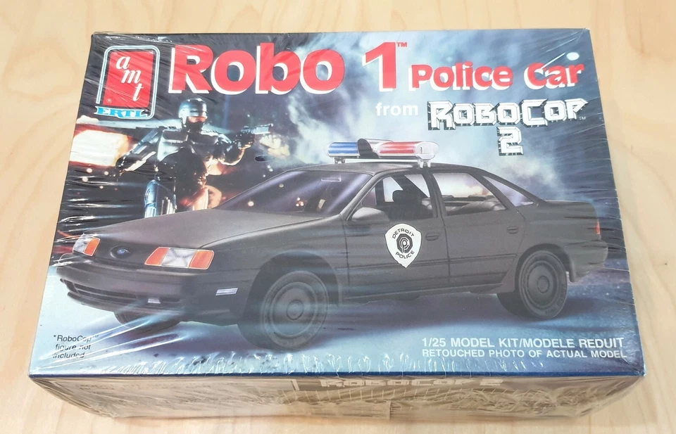 Kit Modelo Auto Robocop 1 Coche de Policía AMT 6059 ERTL 1/25 Raro - Imagen 1 de 4