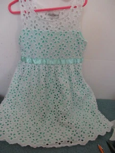 (P2) Girls Rare Editions White Eylet Dress Lined Size 4-5 Scalloped Hem - Picture 1 of 12