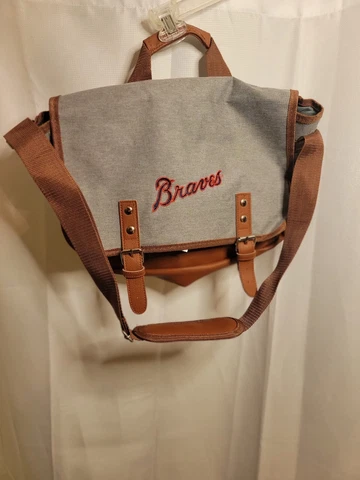 Preowned-Success Promotions Atlanta Braves Leather Bag Cover