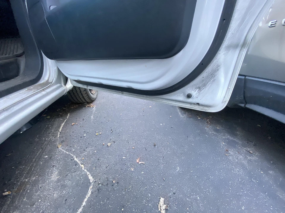 Used Front Right Door Assembly Front fits: 2015 Nissan Nv200 Cargo van electric Foto 1 de 4