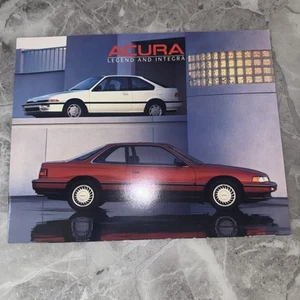 Brochure vendita auto d'epoca: 1988 Acura Legend e Integra - Foto 1 di 1