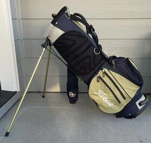 TITLEIST - 4 WAY Divider Golf Stand Bag lightweight - Picture 1 of 9