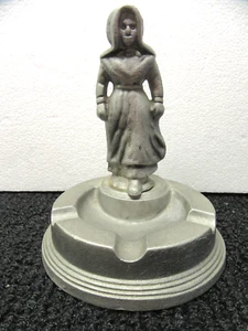 Cenicero De Colección Aluminio Fundido con Peregrino Mujer 3 Reposacos ¡Ver Fotos!!Combinamos envío! - Imagen 1 de 7