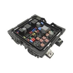 84152958 Enging Wiring Harness Junction Block Assembly 2017-19 Cadillac CTS - Picture 1 of 6