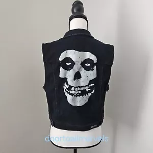 Misfits Iron Fist Skull Denim Vest 2013 Cyclopian Women sz XL - Picture 1 of 12