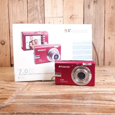 Polaroid T730 Red 7.0MP Digital Camera - Spares or Repair - Image 1 of 4