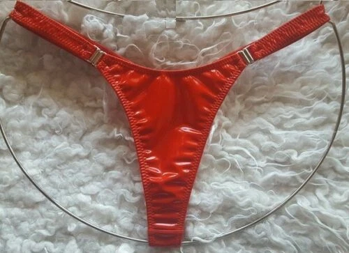 Strip String Lackleder rot, zum Öffnen, Damenstring v. Laexa - Bild 1 von 1