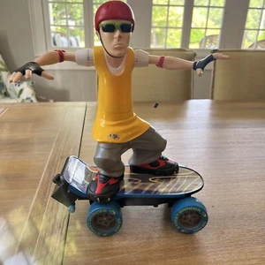 VINTAGE TYCO RC XTREME STREET GRINDER RC SKATEBOARDER ONLY 1998 - Picture 1 of 7
