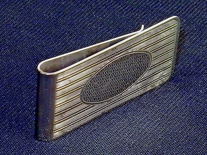 Money Clip ~ Silver-Tone W/Horizontal Lines, Oval Engraving Space #5320310 - Picture 1 of 6