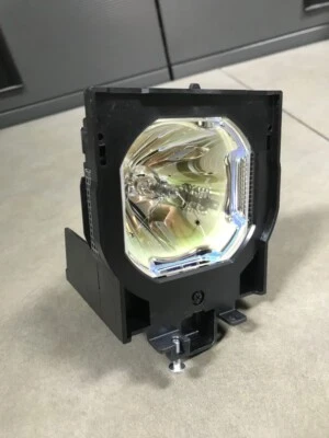 Sanyo - Lámpara de proyección POA-LMP72 (N.º de pieza) 610 305 1130) Foto 1 de 4