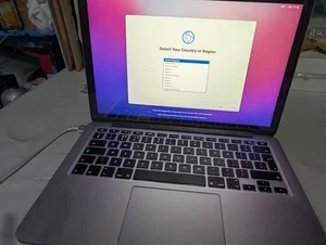 MacBook Pro Retina 13-inch Early 2015 MacOs Monterey - Picture 1 of 7