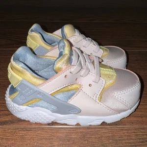 Nike Huarache Toddler Girls Sneakers Size 7C Pink Yellow Blue 704950-609 CLEAN - Picture 1 of 8