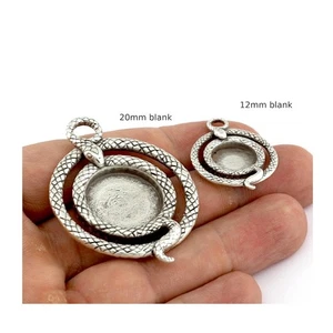 Dijes de serpiente, bisel en blanco colgante resina fundición en blanco colgantes, plata 5619 - Imagen 1 de 4