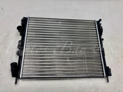 7700430784 Radiateur refroidissement de moteur RENAULT CLIO 2 II, Kangoo 1 - Image 1 of 3