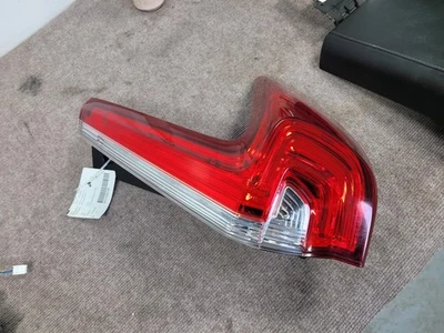 2017-2019 Honda CR-V Rear Right Passenger Side Taillight, Quarter Mounted Foto 1 de 4