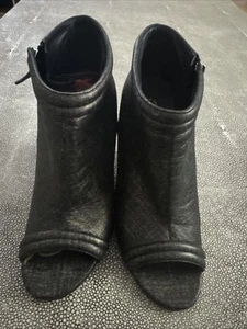 Chanel Black And Gold Wedge Bootie Size 41 Quilted Heel - Picture 1 of 6