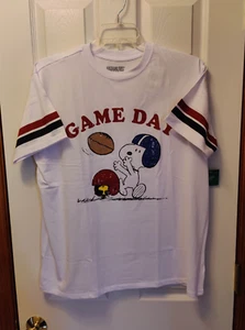 Peanuts-Snoopy/Woodstock Game Day Football T-Shirt Unisex Size XL-New - Picture 1 of 7