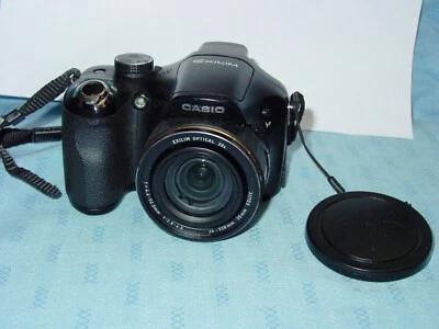 CASIO EXISILIM FH-25 DIGITAL KAMERA - Bild 1 von 4