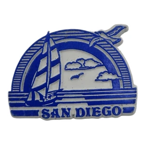 Imán de nevera de goma azul y blanco azul marino vintage San Diego California - Imagen 1 de 2