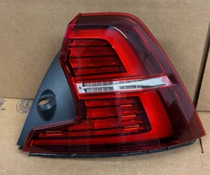 genuine volvo s60 tail light quarter panel mounted RH right 2019-25 - Picture 1 of 1