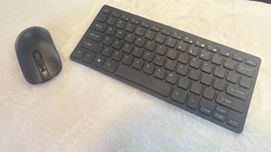Combo de teclado y ratón inalámbricos negros - Imagen 1 de 5