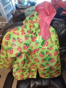 Osh Kosh B'gosh Rain Coat Jacket Hooded Green With Strawberry Girls Size 6 - Picture 1 of 3