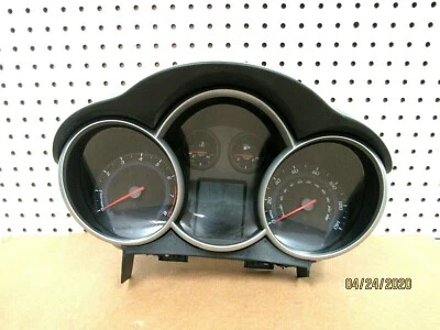 Chevrolet Cruze 2012 sedán velocímetro calibre de grupo millas 47.622 OEM  Foto 1 de 3