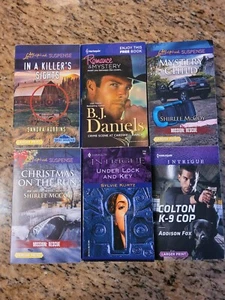 Harlequin Intrigue Romantic Suspense Books Lot of 6 Paperbacks - Foto 1 di 2