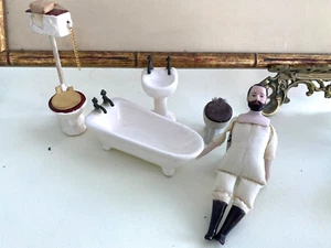 4 PIECE VINTAGE PORCELAIN DOLLHOUSE BATH ITEMS/DOLLHOUSE MAN - Picture 1 of 15