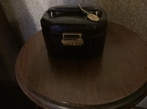 ❤️❤️DULWICH DESIGN SMALL TRAVEL LEATHER JEWELLERY CASE NEW CON BROWN❤️❤️ - Picture 1 of 8