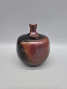 A Beautiful Studio Pottery Barrel Vase, Signed To Base, Sweden. - Picture 1 of 10