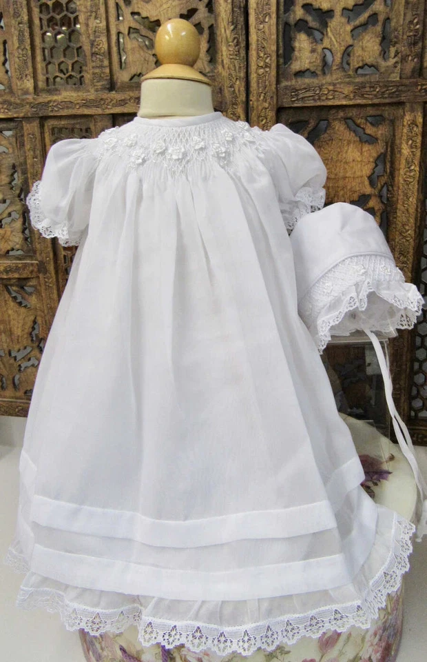 Will'beth Precioso Bebé Recién Nacido Bebé Niña Vestido de Bautizo Gorro Perlas Nuevo con Etiquetas Foto 1 de 1