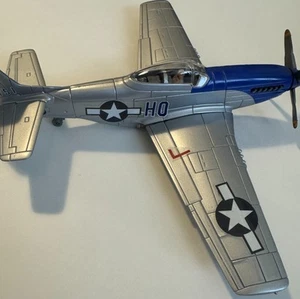 New Ray 1/48 Blue P-51 Fighter Plane with Base - Picture 1 of 5