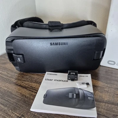 GEAR VR • Samsung Oculus Virtual Reality Headset Goggles! Used 2x Open Box CIB - Image 1 of 4