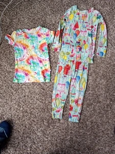 Pijama de bambú de 2 piezas con estampado de cumpleaños de maní Posh para niñas pequeñas 3T - Imagen 1 de 5
