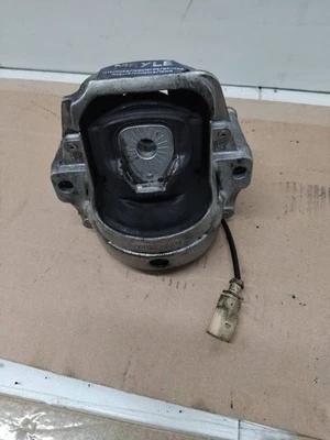 Soporte de montaje motor Audi A4 S4 B8 8K 2011 diésel 176kW 8R0199381 JDF8314 Foto 1 de 4