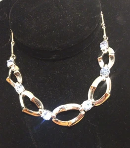 Blue & silver Well made necklace - Picture 1 of 3