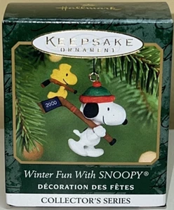 Peanuts Hallmark Winter Fun with Snoopy Christmas Mini Ornament 2000 Hockey - Picture 1 of 1