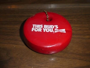 Raro ESTE Bud 'S FOR YOU Barco Flotador Blanco Plástico Llavero Vintage BUDWEISER - Imagen 1 de 2