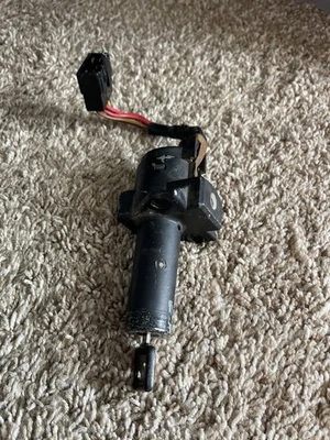 1984-1986 Honda Nighthawk CB700S interruptor de ignição com chave - Imagem 1 de 4