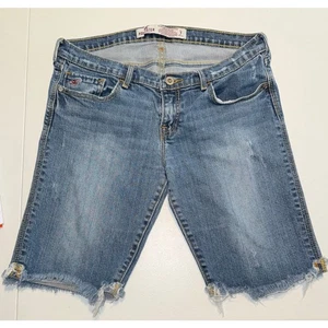 Hollister size 7 Juniors Stretch Bermuda Shorts Distressed Denim Shorts - Picture 1 of 3